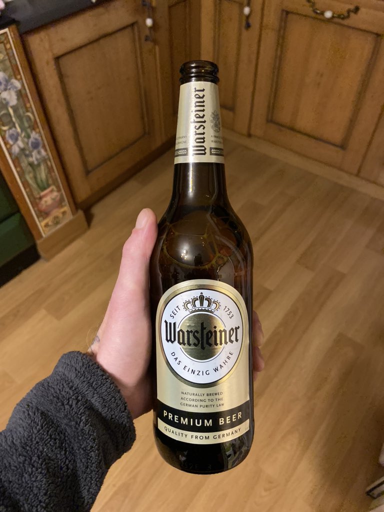 LittleJohn_RC's tweet photo. Beer-O-Clock time ๐ป๐บ Cheers everyone #Warsteiner #GermanBeer @WARSTEINER_UK #BeerOClockTime https://t.co/PBrMRlS5it
