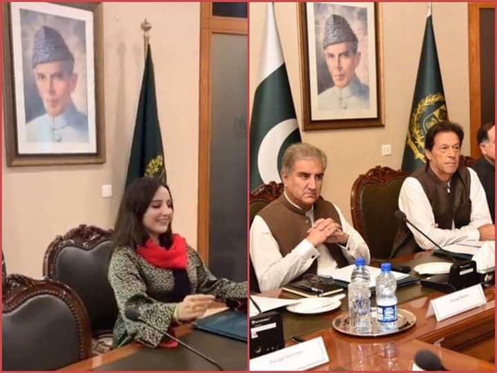 oyeeAishan's tweet photo. Famous porn star ... oh i mean tiktok star at FM office #HareemShah #hareem #PTI #ImranKhan #PTIGovernment #pornstar https://t.co/N8tBKujrbm
