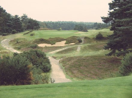 Cracking day with <a href="/BiggaSurrey/">BIGGA Surrey</a> today. Course walk at Sunningdale was great, some serious work underway with all the irrigation upgrades &amp; nice to see some old faces. Finished the day with the Surrey Bowl final at Foxhills. Well done to all the finallists and congrats to Rob &amp; Dan