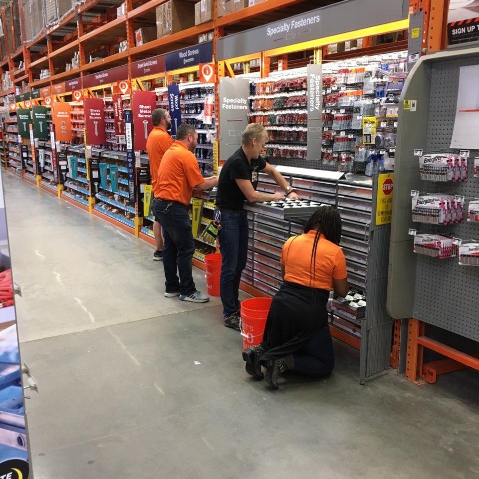 HomeDepot0875's tweet photo. INto MET partnership in the aisle and in the classroom #MIDSOUTHONEHD #togetheras1 @1sherredavis @DANI_C_CLARKE https://t.co/MZCQ0rwSlP