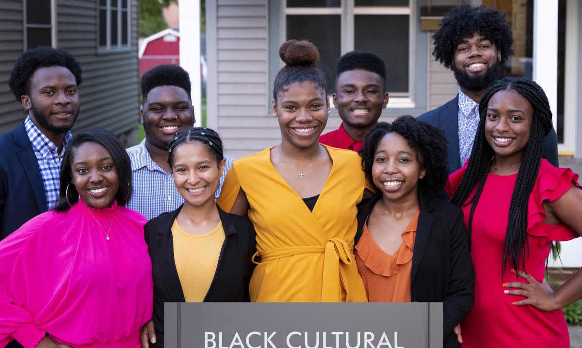 Drake_CBS's tweet image. Check out these photos of your 2019-2020 CBS Executive Board!❤️ We’re excited to continue our leadership this year! #DrakeUniversity #CoalitionofBlackStudents