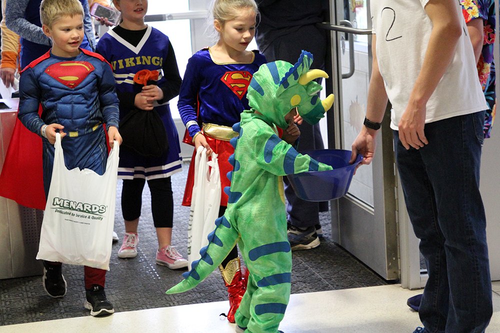 Come trick-or-treat through the residence halls of SMSU!

Sat., Oct. 26th 4-7 p.m. 
Children: PreK-6th Grade 
Admission: 1 nonperishable food item or $1 per child

If you have any questions, please email RHA@smsu.edu.
