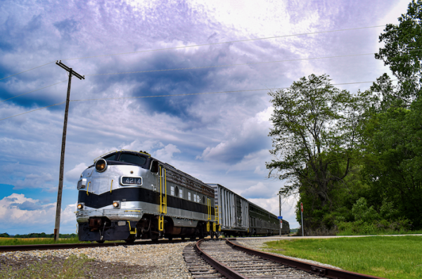VisitIndiana's tweet photo. 4 Ways to an Amazing Fall Train Ride Aboard The Nickel Plate Express
https://t.co/HIDVR4W54Y
#visitindiana #LovINFall https://t.co/r03Textf2p