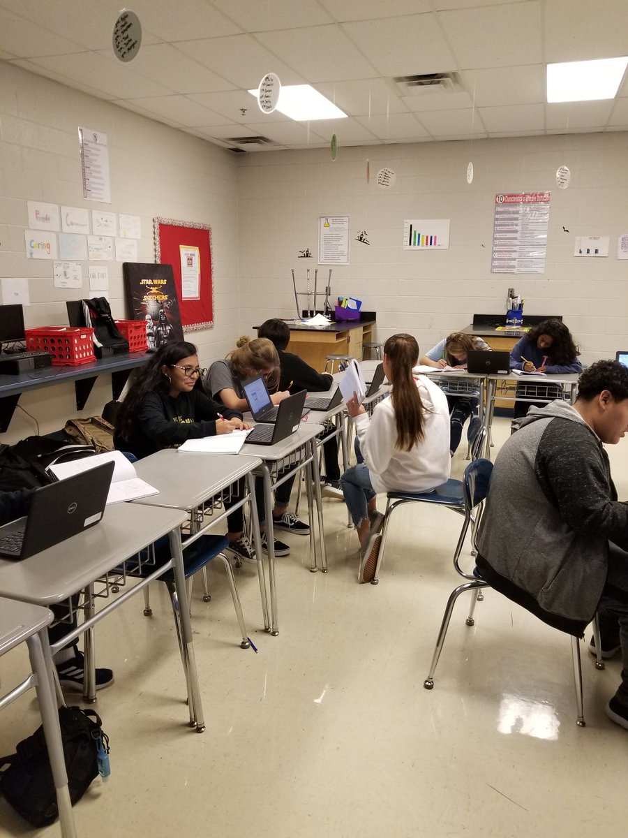 8th grade science investigating magnetic fields.  <a href="/Sinorscience/">Elizabeth</a>