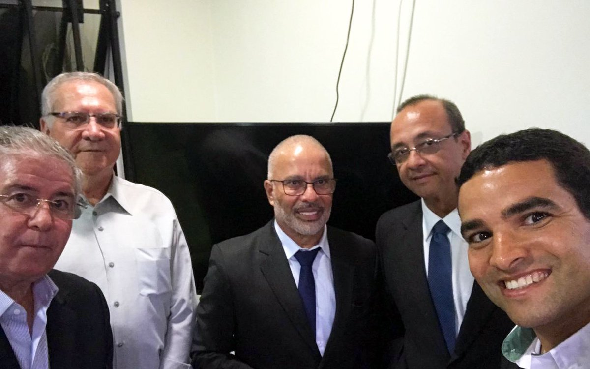 fetcemg's tweet photo. O presidente e o vice-presidente da Fetcemg, Sérgio Pedrosa e Gladstone Lobato, e o assessor jurídico da entidade, Paulo Teodoro, estiveram presentes na inauguração da nova sede do Settrim. O presidente da CNT, Vander Costa também participou do evento. https://t.co/CvfP7ugKtw