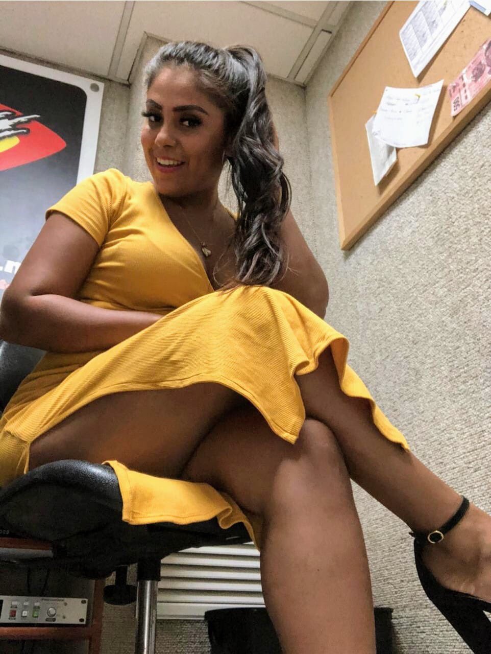 La Fiera 94.1 FM on X: Hola mis fieros soy Cecy Rodríguez LA SEXY y ya  estoy al aire en el 94.1 FM de tu radio 😘📻 Enviame WhatsApp al 2299608782  t.co9iqjh574wh 
