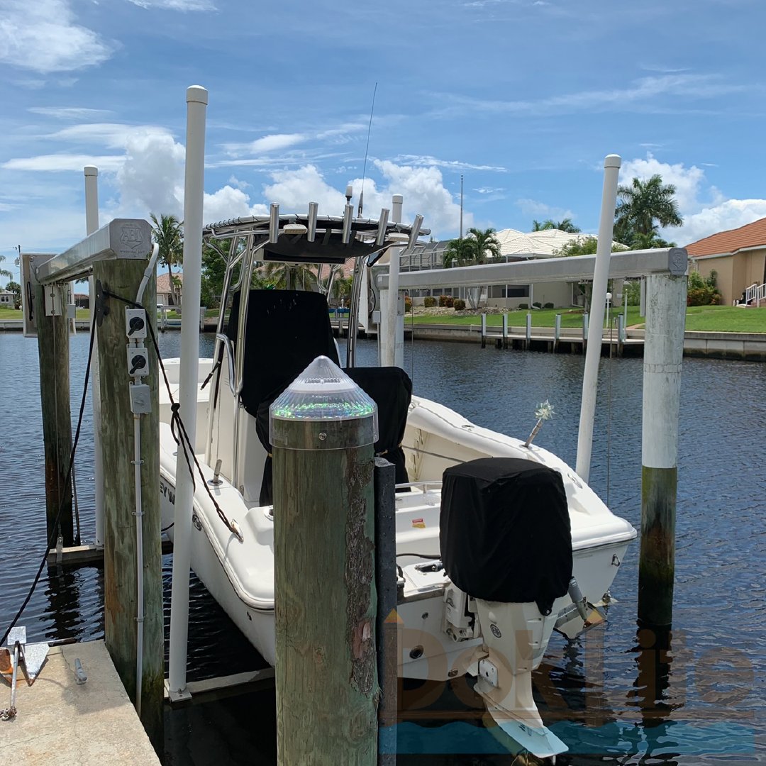 Doklite_DokLife's tweet image. Get that special someone the gift that keeps on giving...DokLite!

#docklight #docklife #pilingcap