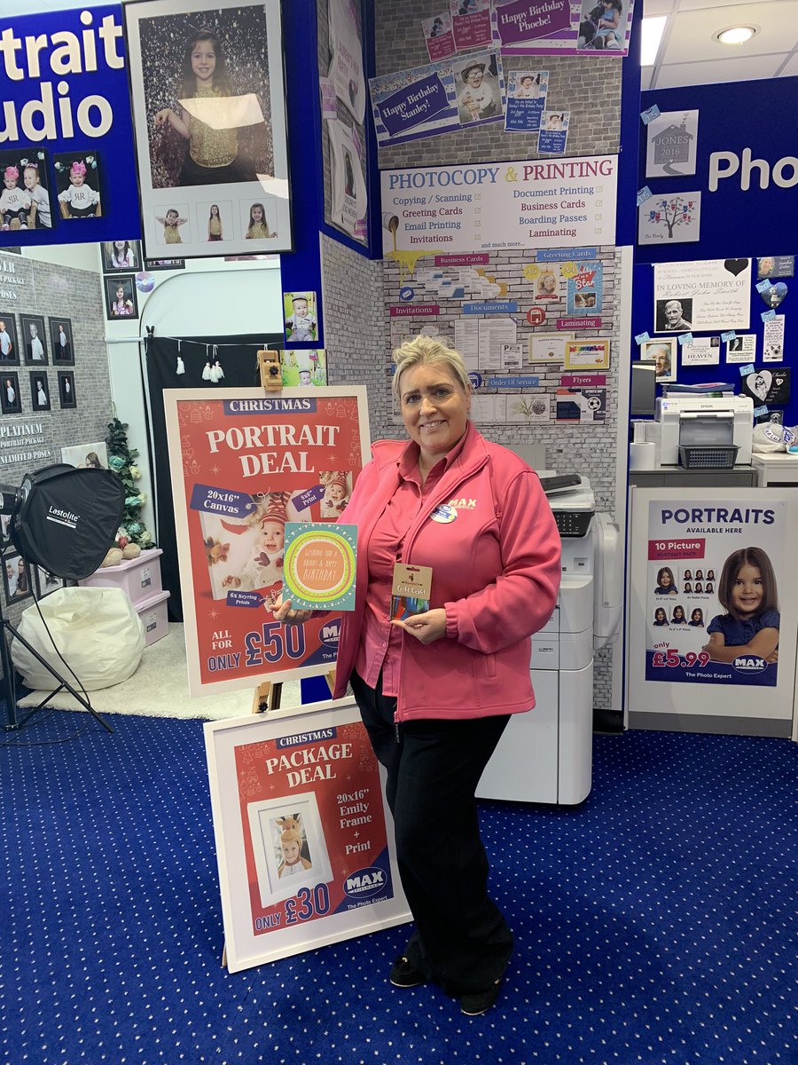 LouisePagdin's tweet image. Wishing our fabulous Mobile Manager Tracey a very happy birthday for tomorrow🎁🎂🎉love from all your area 3 colleagues @bradshaw_tracey @Lisa93659201 @SueBurden4 @TimpsonNews