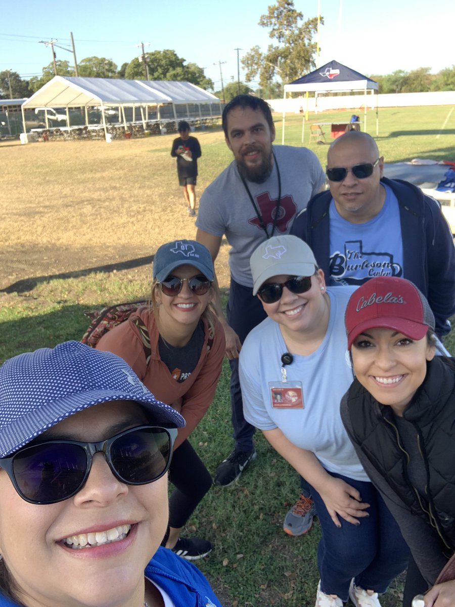 SarahEElizondo1's tweet photo. Blessed to be part of an amazing team and community!!  Thanks @HarlandaleISD for the opportunity. @EISDSpecial #GetActiveDay #PartnerUp https://t.co/KhsypTovvs