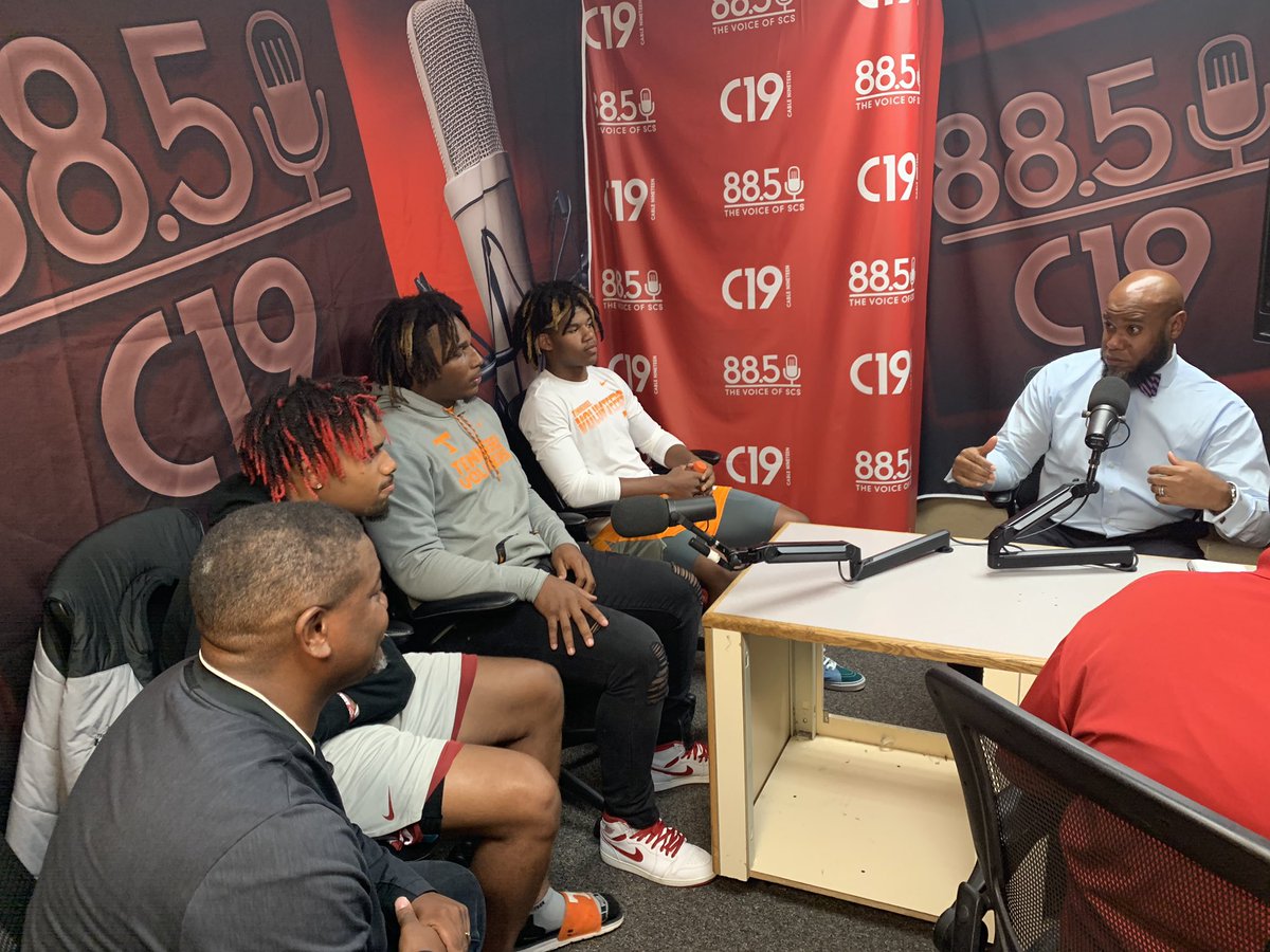 voiceofmscs's tweet image. The @whitehaven_high @WhitehavenTiger trio that just committed to @Vol_Football LAST NIGHT are live on #TaylorMadeSports on 88.5FM!!!Amazing scholar athletes #SCSis901