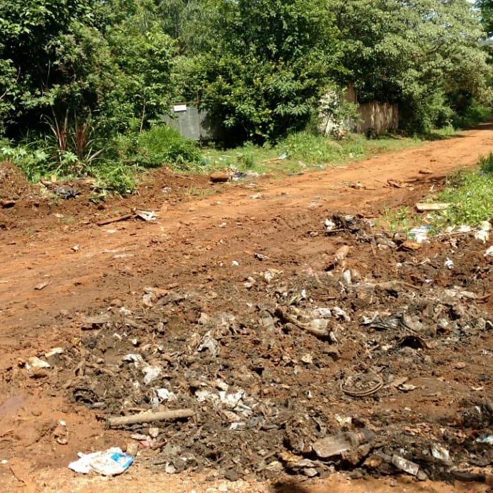 GatoRodriguez17's tweet photo. La Municipalidad de Posadas realizó limpieza de mini basural en barrio Belén pedido por su presidente @tatodavid y vecinos @muniposadas @ObrasPublicasOk @sanabria_gaston https://t.co/7I5YtasAjf