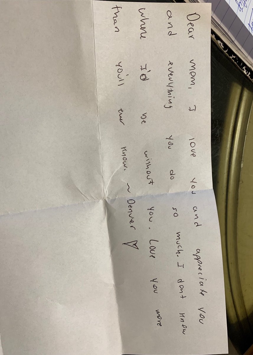 ourfuture2012's tweet photo. Wow this is what I got after Denver’s football practice yesterday when he got home, right after he hugged me and said I love you! #feelingextraloved #feelingmoreappreciated, #asonsloveforhismom Just when you don’t think they didn’t notice! I love you Denver! 💋💜💙💚💛❤️🙏🙂 https://t.co/bPY99ta3ku