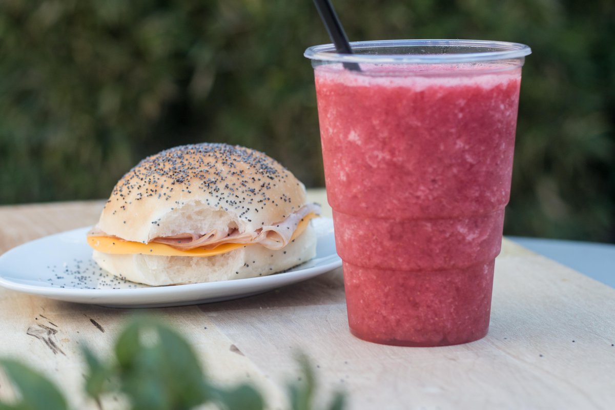 heladostrapani's tweet photo. Meriendas en Trápani para cortar la semana!!!🙌
Estate atento que se vienen novedades!!! 🤩🤩🤩 https://t.co/qsFTuRDYnq