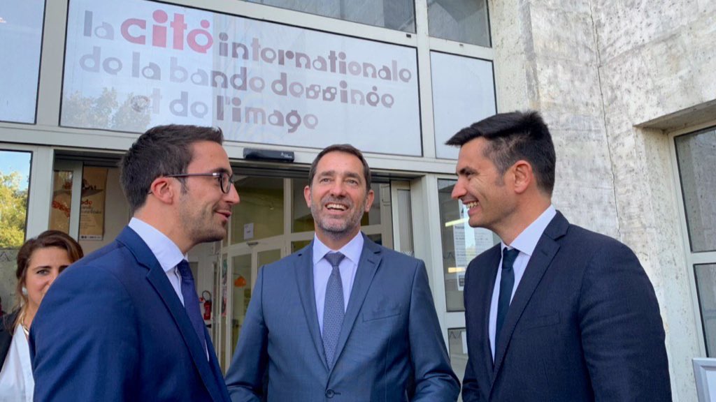 TMesnier's tweet photo. Dans la continuité du travail mené ensemble pour notre territoire, @enmarchefr apporte son soutien à @xavierbonnefont pour les #Municipales2020 ! David Comet sera le chef de file des marcheurs @LaREM_16 pour, ensemble, imaginer la ville de demain ! #Bonnefont2020 https://t.co/RNzi0hADxs