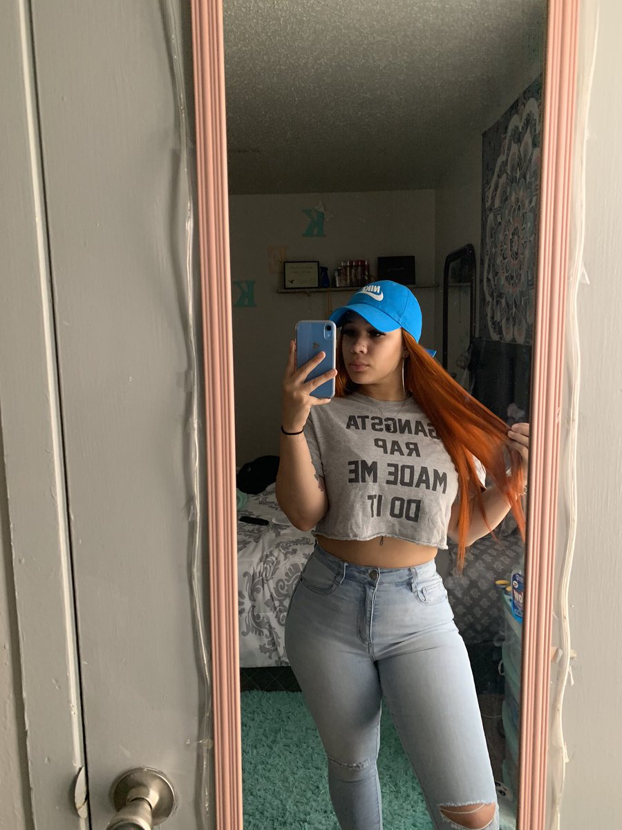 makeyaaaa_'s tweet image. If I gave you my heart, girl, you lucky🧡