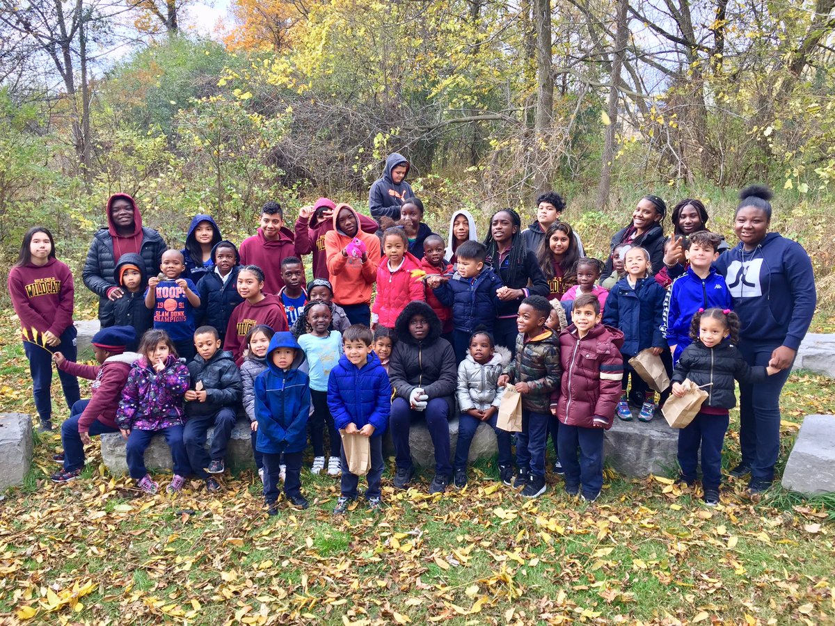 Ms_Sestito's tweet photo. Out on a fall nature walk with our reading buddies 🍂🍁 @holychildtcdsb @TCDSB https://t.co/Qtfsayynhy