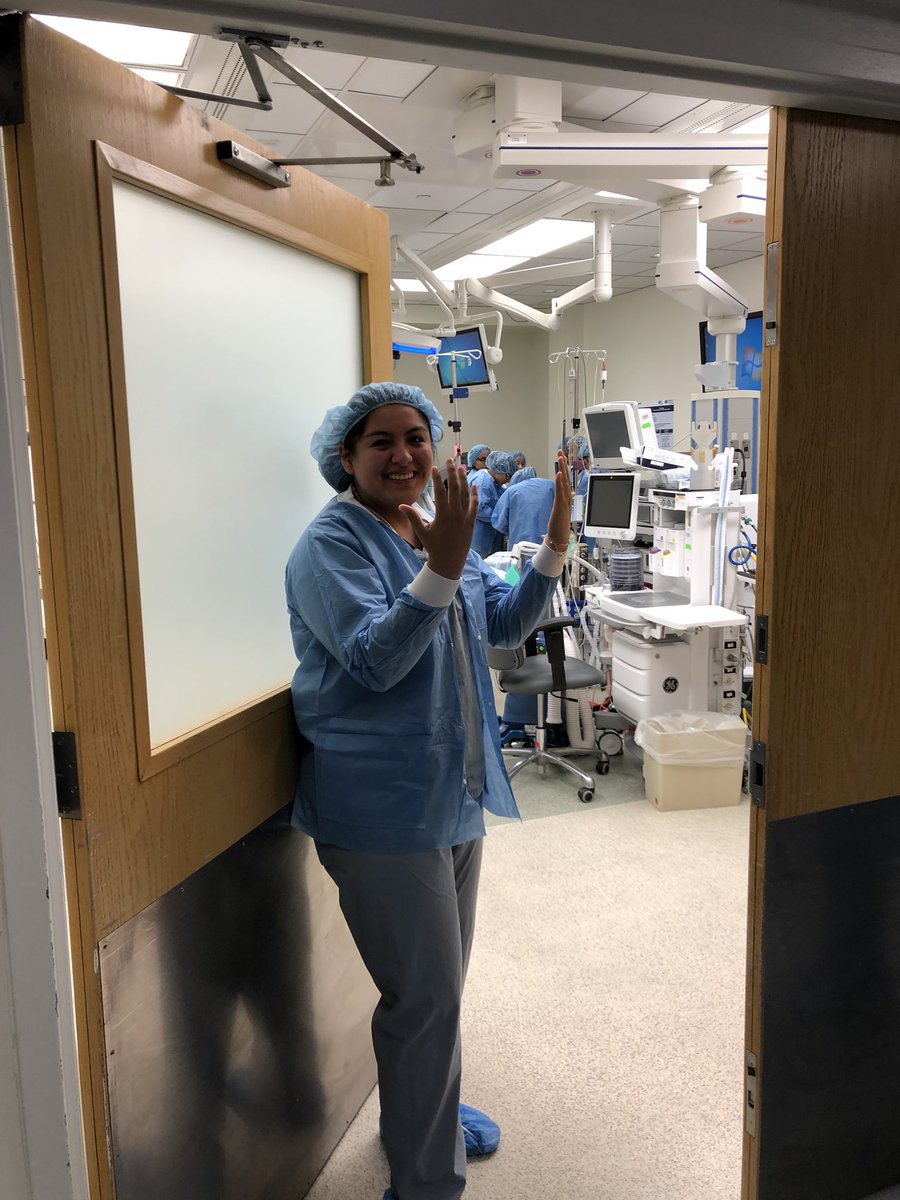 OHSFHCL's tweet photo. Future Healthcare Leaders students get a view from inside the OR. Thanks for an awesome experience using the DaVinci Robot, White Plains Hospital and Nurse Practitioner Kathryn Semmelrock! @OHSFHCL @OHSPrincipal3 @OssiningSchools #OPride #ExceptionalEveryDay https://t.co/FM1s216ov1