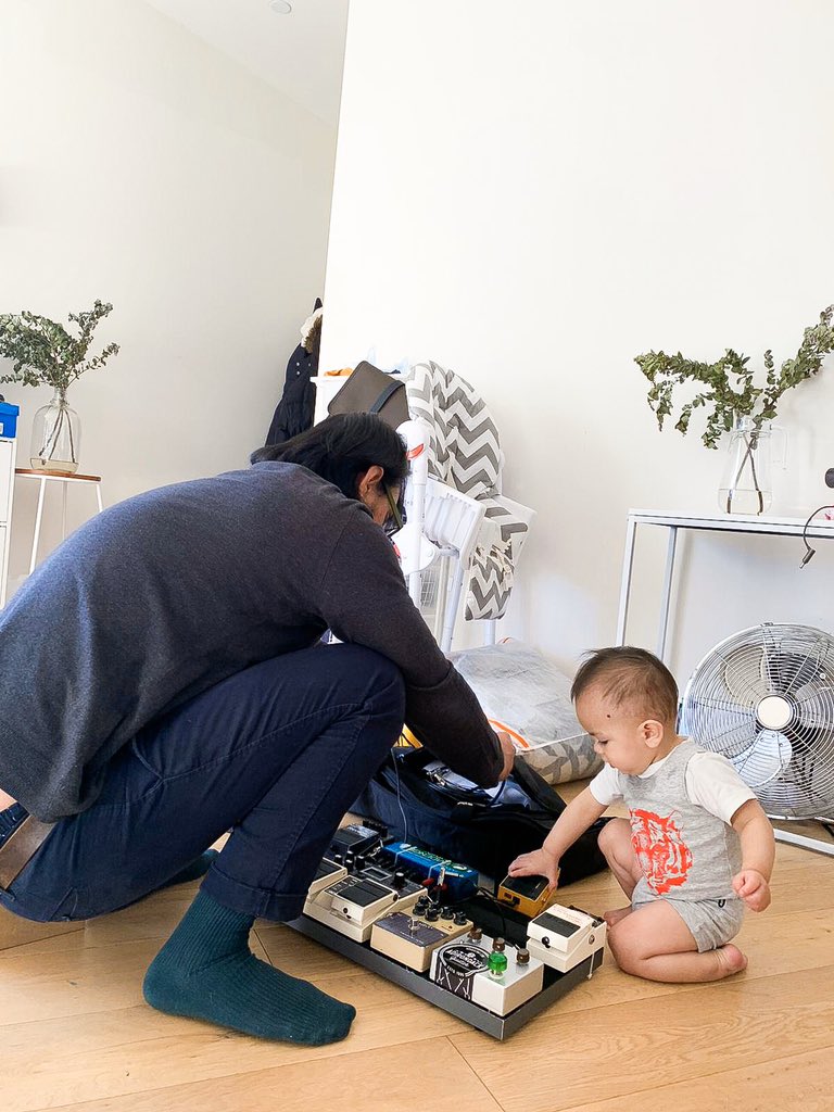 DendenDeSarapen's tweet photo. I think this is a good way to bond with a future headbanger. LOL. Pedalboard making with the bub! #BrainwashTime #Santiago #Tagoy #TeamYuzon #PedalBoard #FutureHeadBanger #WorshipGear #Worship #GearsForWorship #FutureLevite https://t.co/1YM9FPdTeP
