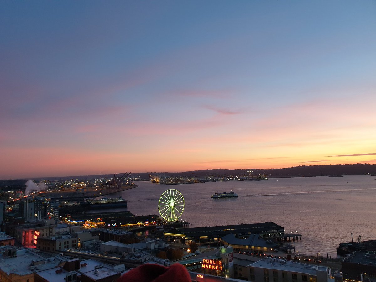 ILjubic's tweet image. Closing the #informs2019 in a great company and in a working atmosphere...

With @mxmmargarida
#orms