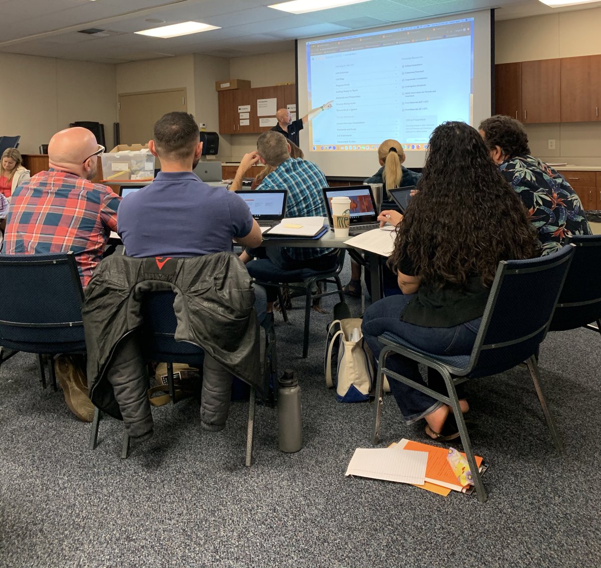 ShellieSantos2's tweet image. Grades 6-8 science pilot teachers received an overview training on the Amplify curriculum. Pilot #3 set to begin tomorrow.