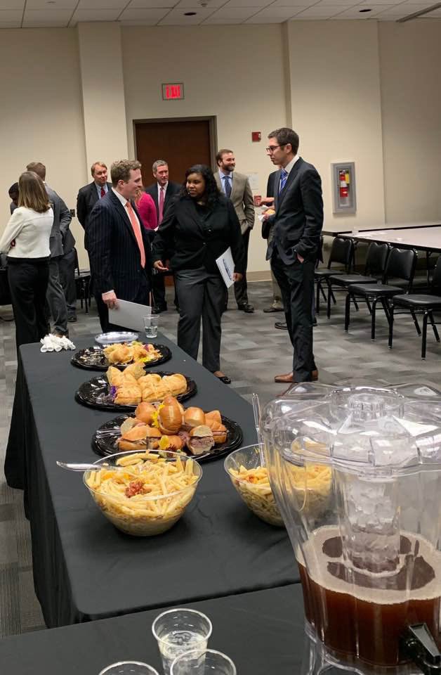 juliegoodman0's tweet photo. Welcome to all the newly sworn in Fayette County Attorneys. Today’s event is such a time honored tradition. Thanks also to Judge Scorsone for his excellent words of wisdom, sage advice for all attorneys, new and experienced. #Goodman4Circuit https://t.co/kvyEVLQkwX