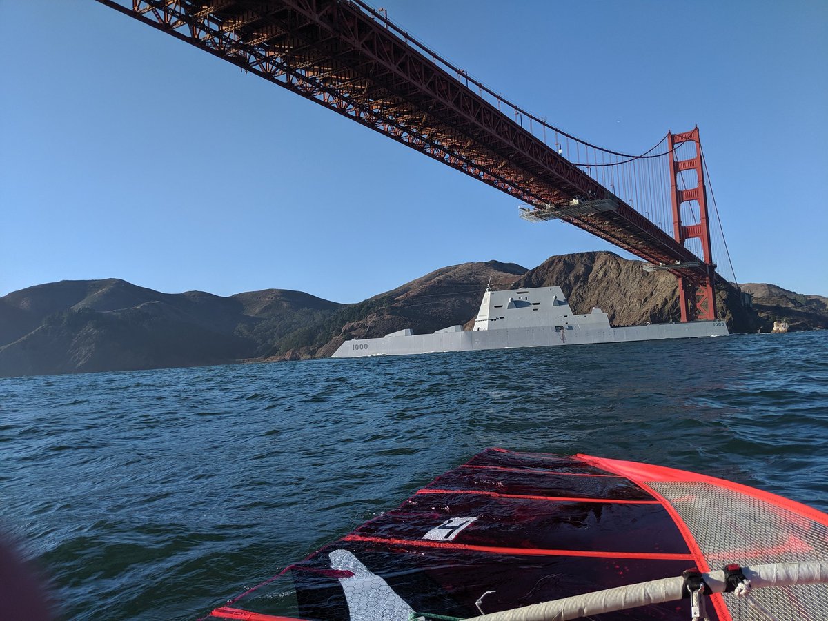 usa4's tweet photo. 600' long &amp; 80' wide. USS Zumwalt stealth destroyer under @GGBridge today. https://t.co/oSBjfdZurh