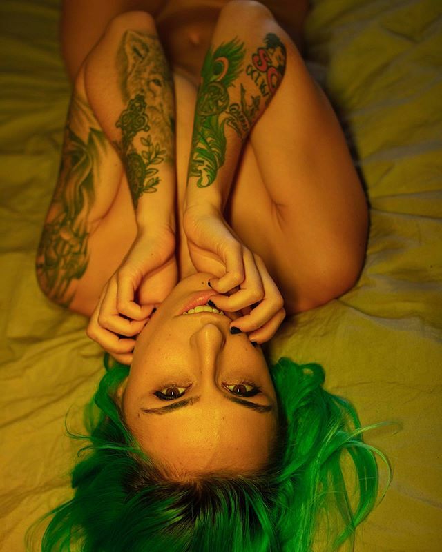 stevecarty's tweet photo. Blue hair don’t care.
Today with @boobasuicide.
More coming. .
.
.
#stevecarty #editorialportraits #models #suicidegirls #inkedgirls #bluehair #tattoogirls #tattoos #boobafettish https://t.co/S6vBF75Qn9 https://t.co/RbwsGwnZJl
