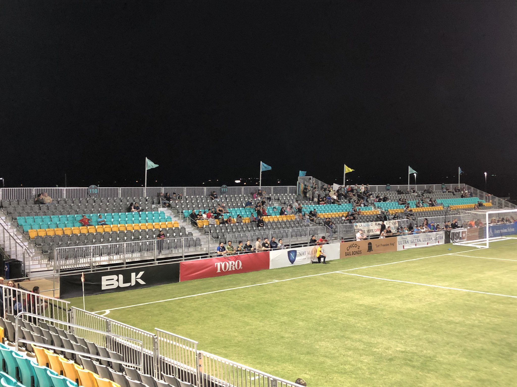 EHm7oM8WkAcpL2j?format=jpg&name=large