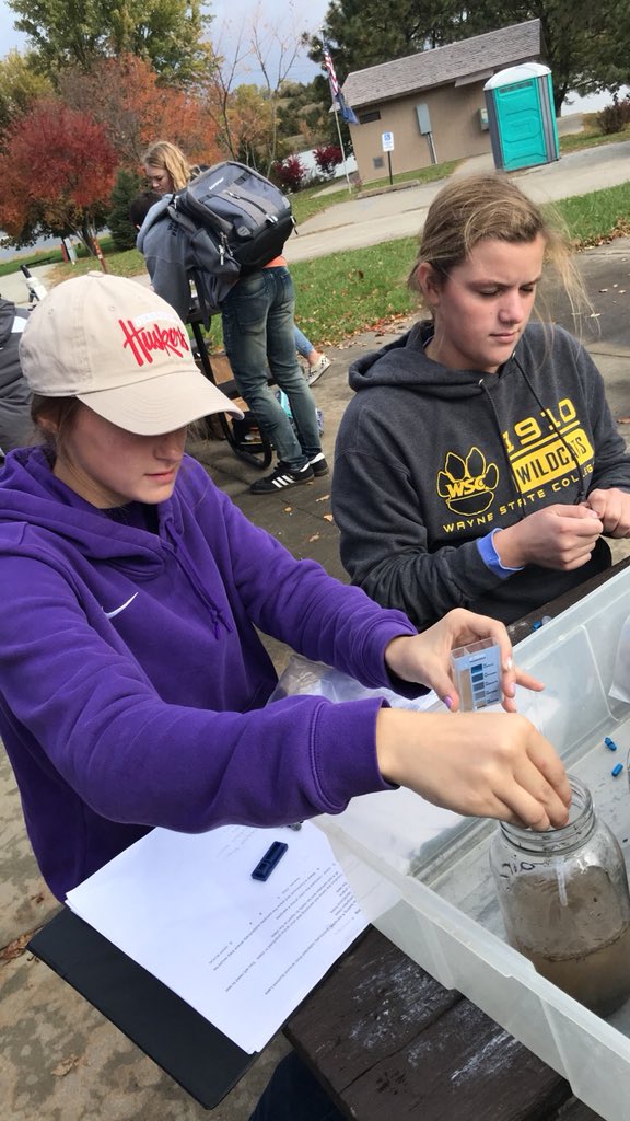 DannikaNelson's tweet photo. Testing and collecting data on the biotic and abiotic factors of the Summit Lake ecosystem today! #superfunadventure @OC_Knights @O_CKnights https://t.co/FaQbU5YQr6