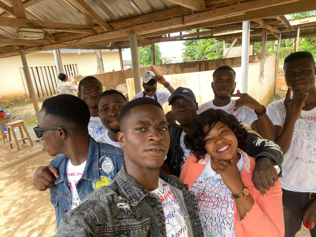 FamilusiMoyo's tweet photo. Str8 out of Futa
Merciful God
#Valiant19
#signoutparty
#FYB
@VALIANTCLASS19 @InsideFUTA @livefeedsfuta @futasugovt https://t.co/jqljvNvW61