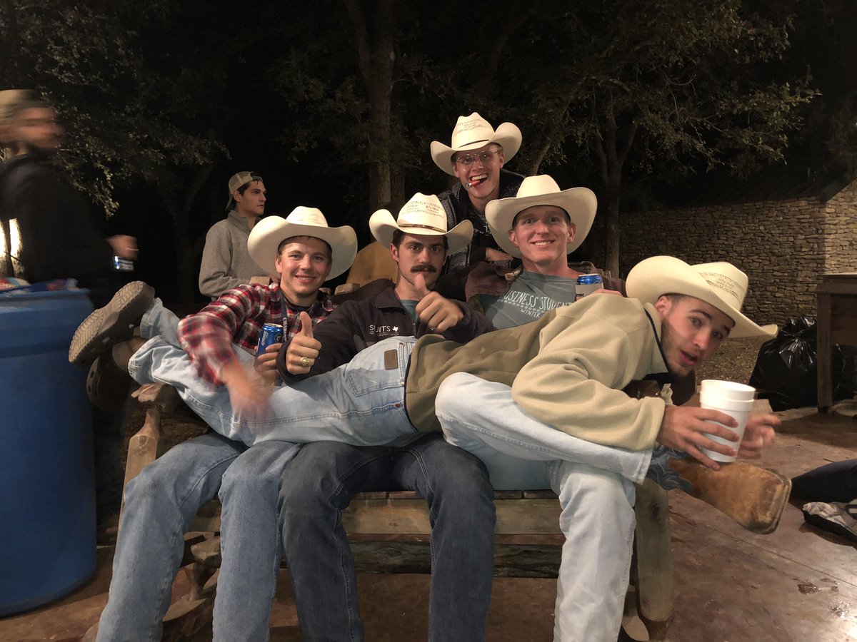 AggieSuits's tweet photo. What’s better than this? 
Just some Guys being Dudes. https://t.co/VwjAnJ194F