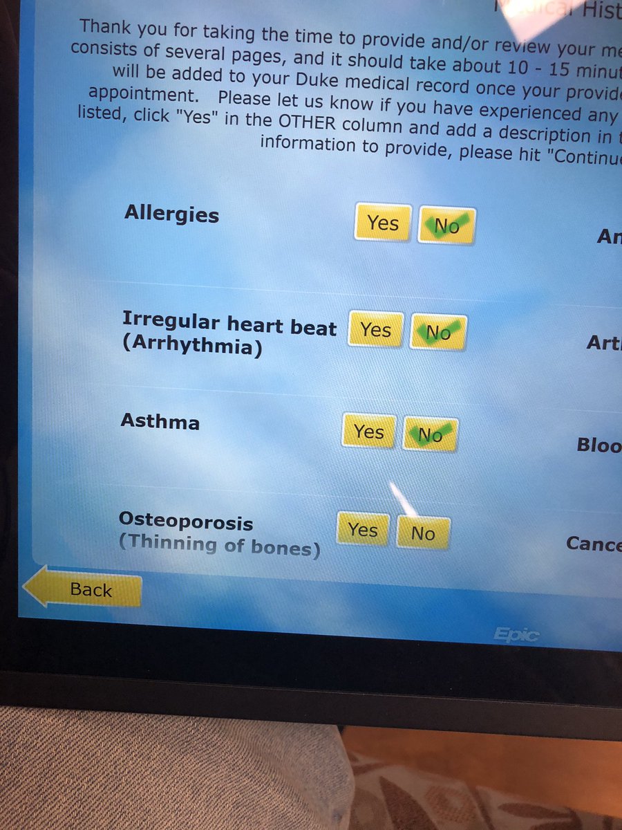 uxfaisal's tweet photo. A check mark in a yellow checkbox button thingy...haven’t seen that one. 🤔 #uxeyes #uxdesign #uxtalk #uxchat #UserExperience #UserInterface #uxdesigntalk https://t.co/jGQbs6uAVP