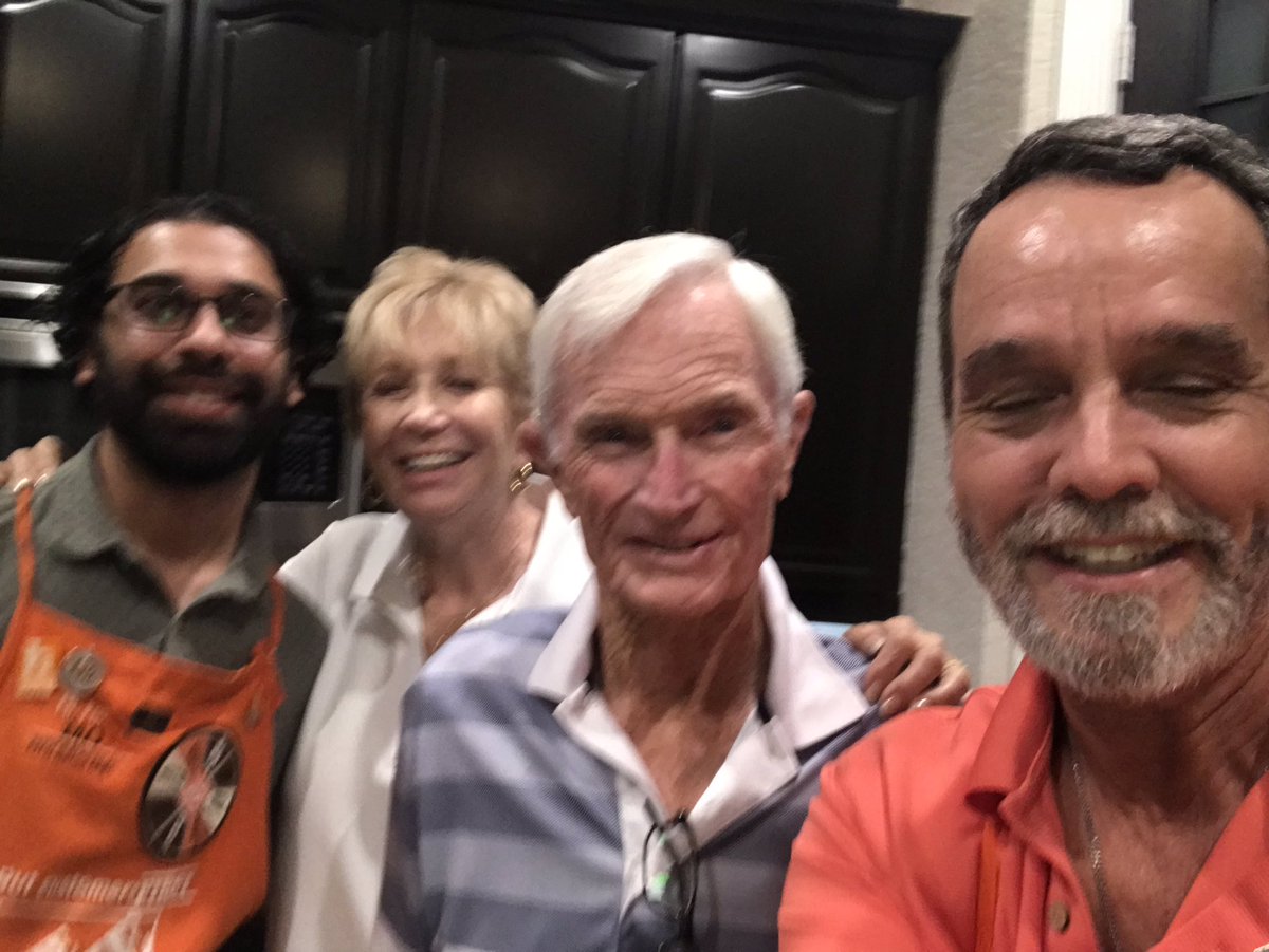 New SC Don Desnoyers first day in the field Tuesday and closed a deal for him. 2 more happy customers!!! #Leadbyexample <a href="/StaceyTank/">Stacey Moreau Tank</a> <a href="/THDRyanSilcott/">Ryan Silcott</a> <a href="/VinceLanigan/">Vince Lanigan</a> <a href="/ReneeDauphinee/">Renee Dauphinee</a> @AMajor_THD