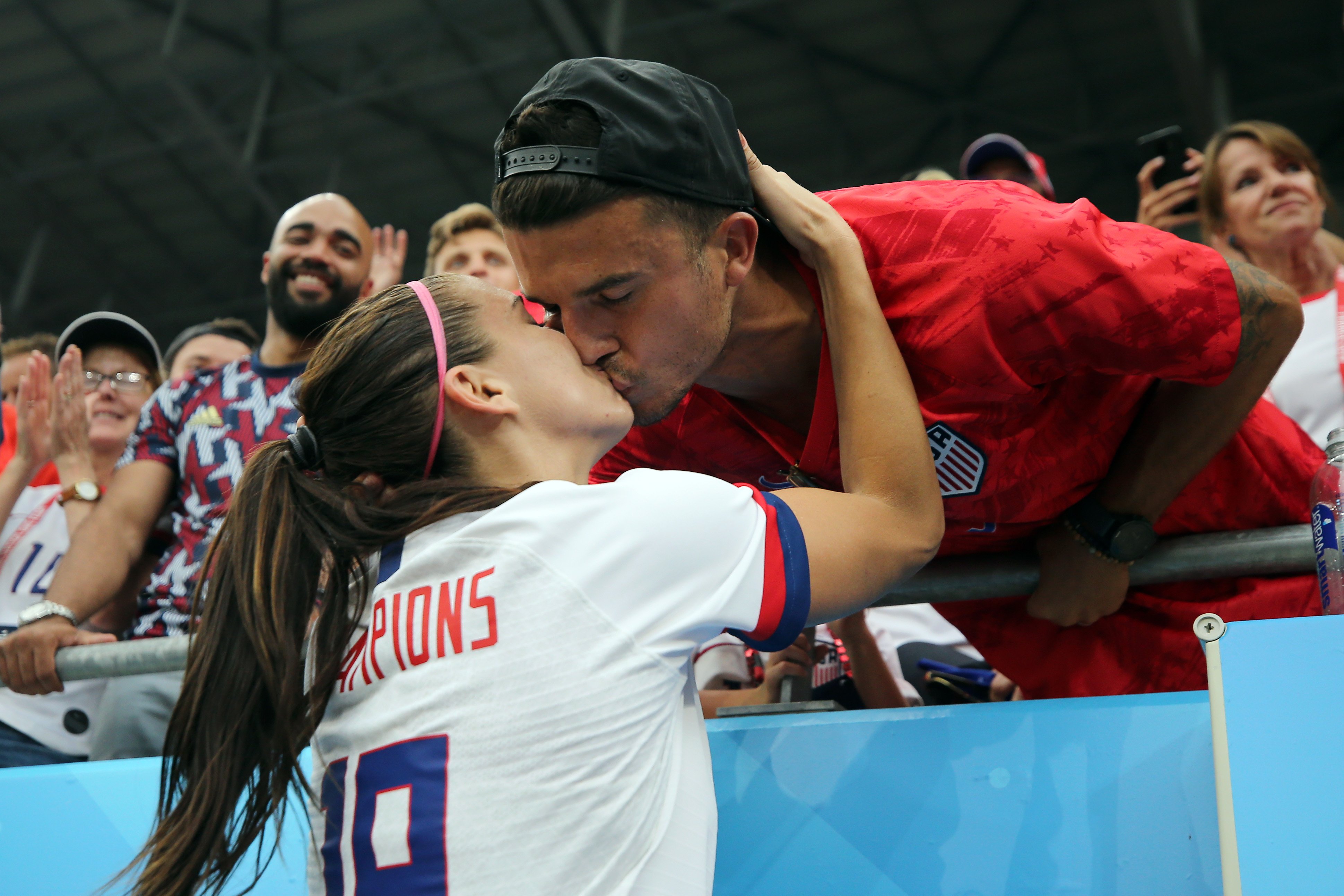 アメリカ女子サッカー代表　証明書付　アレックス・モーガン　 直筆サイン入りフォト アメリカ女子サッカー代表 証明書付 アレックス・モーガン 直筆