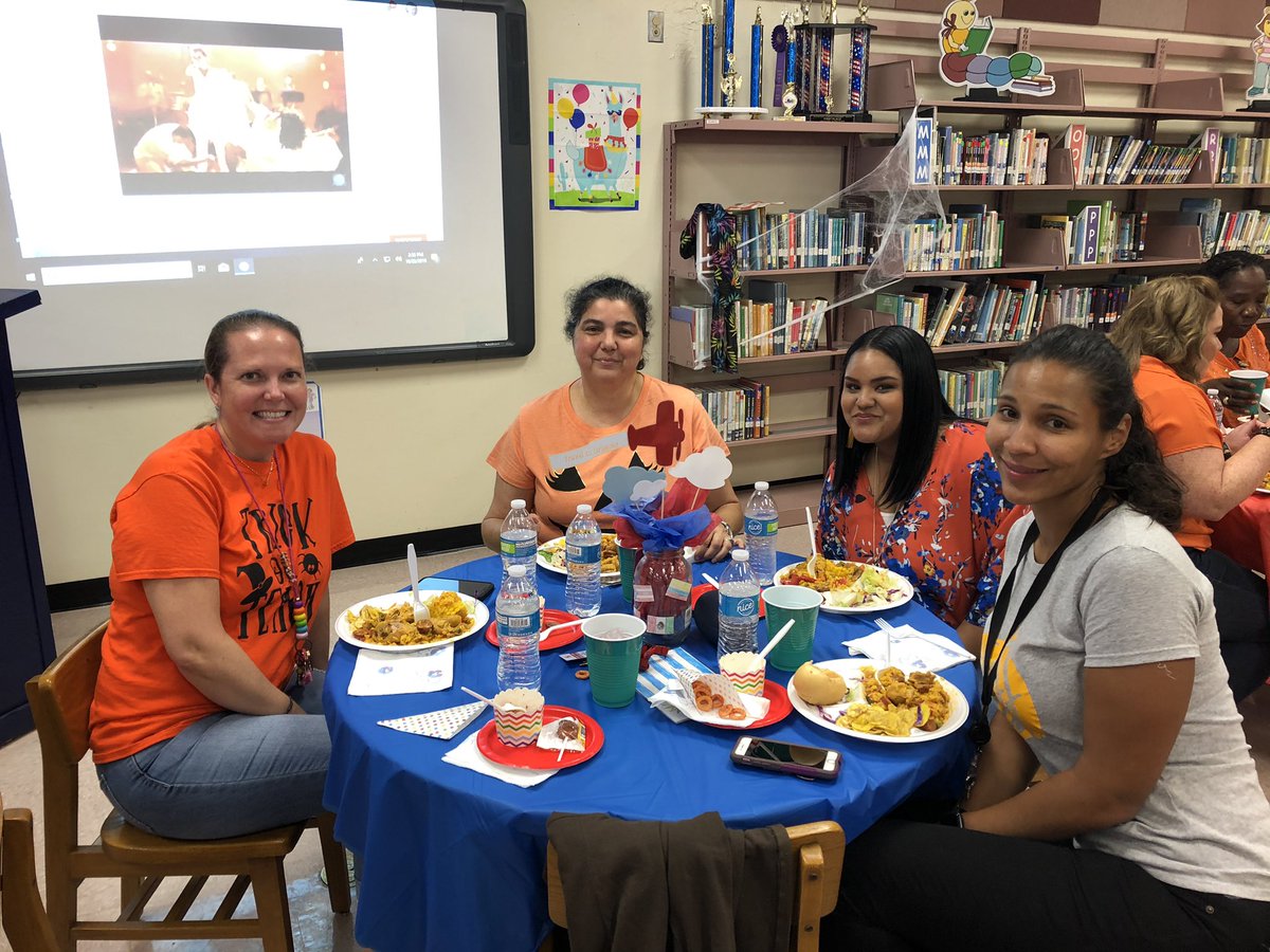 IBPeskoeK8's tweet photo. Having a great time at our Hispanic Heritage luncheon and celebration! @MDCPS #peskoek-8 #bearnation https://t.co/T253RQ9FDr
