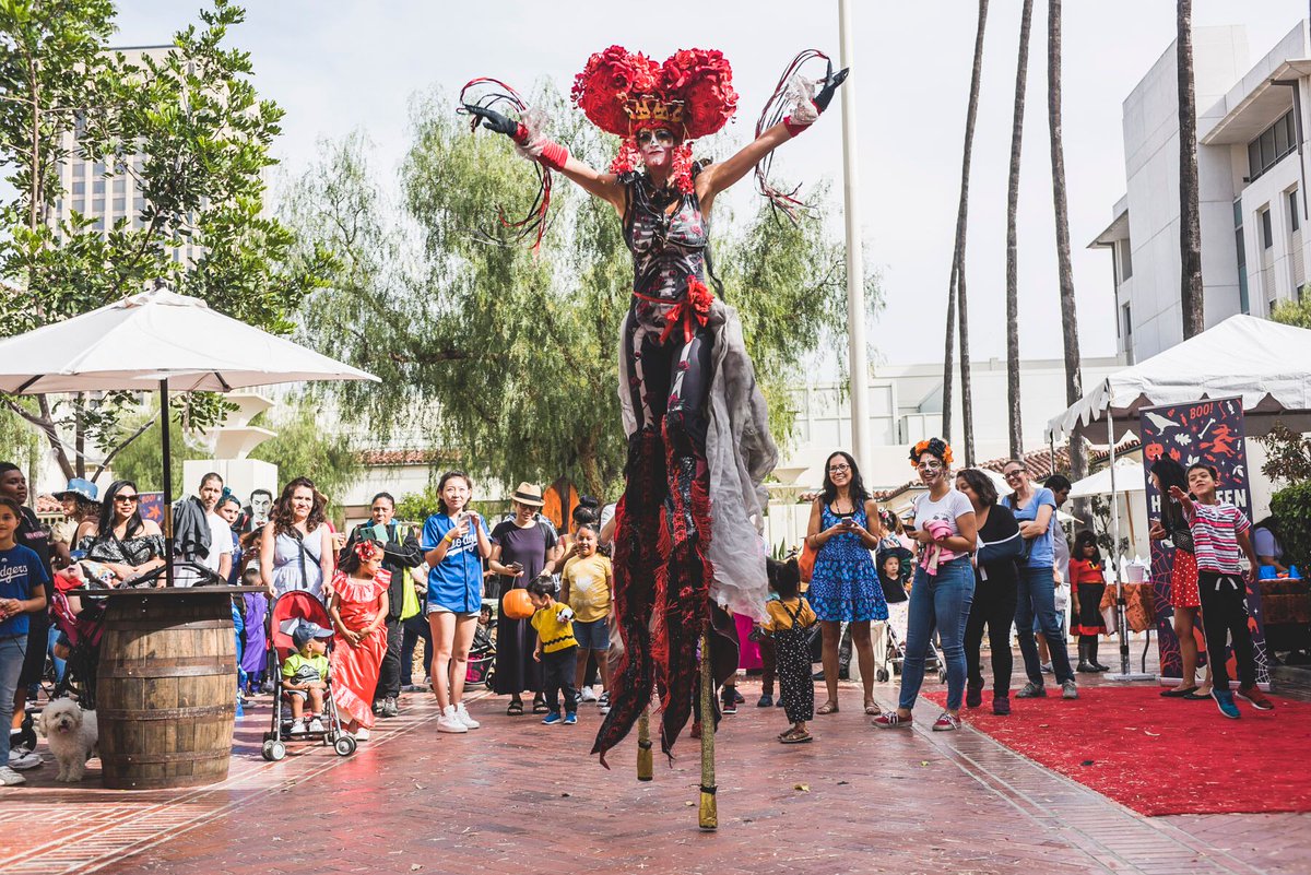 metrolosangeles's tweet image. Union Station will become a ghoulishly gleeful garden of goblins for the second annual Boo-nion Station!! mtro.la/uVYO50wNaAC