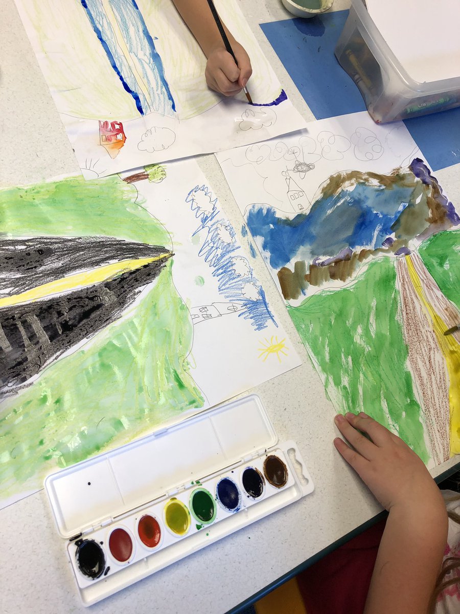 EightCornersArt's tweet photo. First day painting for Kindergarten 🙌 BIG DAY!!  👏👏👏 https://t.co/lRGk82sGDW