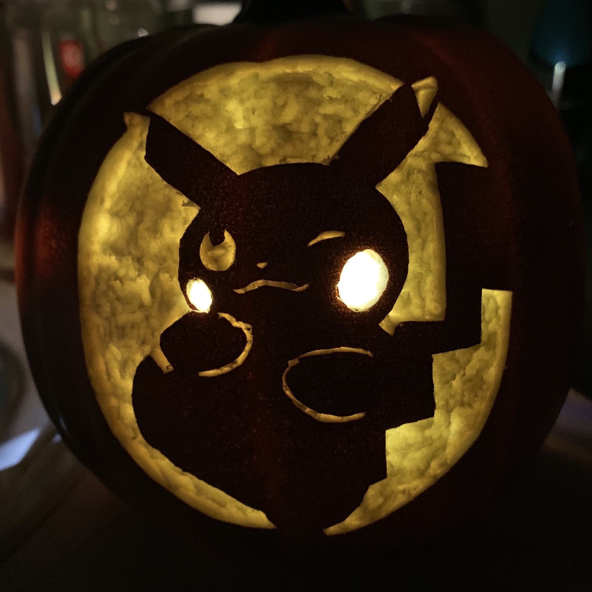 umbreon-pumpkin-stencil