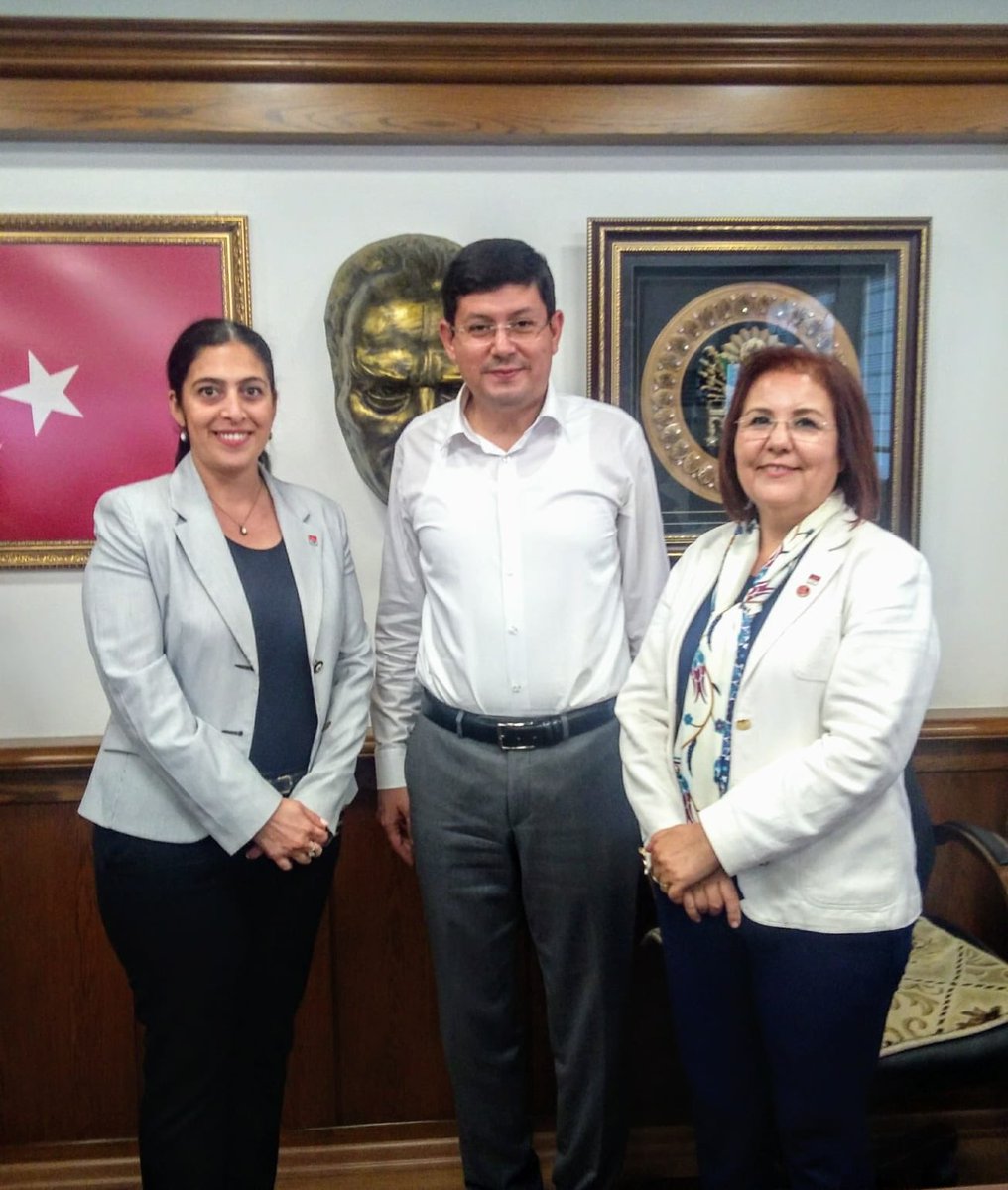 CHPEfelerKadin's tweet photo. Eşgüdüm toplantımız kapsamında Nazilli Belediye Başkanımız sayın Kürşat Engin ÖZCAN’ı makamında ziyaret ettik.Samimi karşılamasından dolayı başkanımıza teşekkür ediyoruz.#CHP #chpkadın @zlemekiz #chpnazilli https://t.co/WFbJKC4ECD