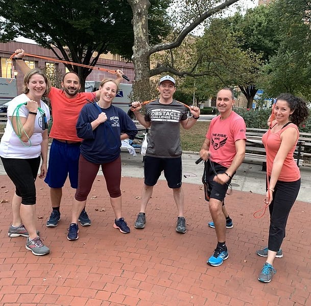 Tomorrow it's time to Rise Up with the Kings Of Queens! 🤴👸 We love Forest Hills and crush out incredible FREE workouts at MacDonald Park every Thursday (and Tuesday) at 6:30am sharp!