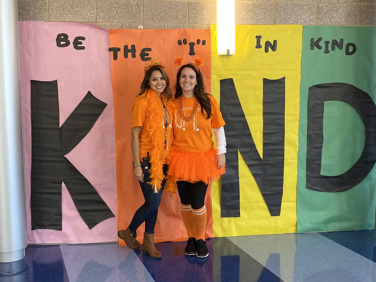 BamCounselors's tweet image. We had a blast celebrating UNITY day with all of @BAM_MS_Official !!! #CLIMBtoUnity