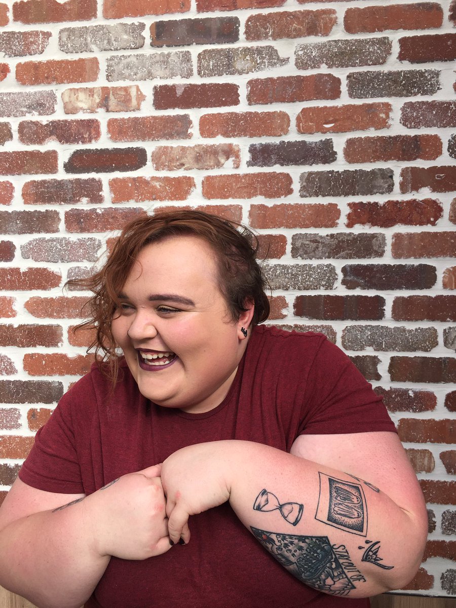 Tyler_Nicole's tweet photo. @sipping_theT i’m tyler and i use they/them pronouns. 🥰 i am wonderful and valid as heck #ITSlgbT https://t.co/EPyI8iz5zc