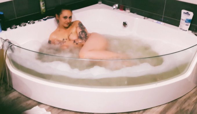 Bin wieder in Dresden zur&uuml;ckund ab morgen wieder f&uuml;r geile Einzel Dates buchbar gegen Tg.  Bin zuhause<a href="/tag/bonitadesax"class="tags"><span>#bonitadesax</span></a>