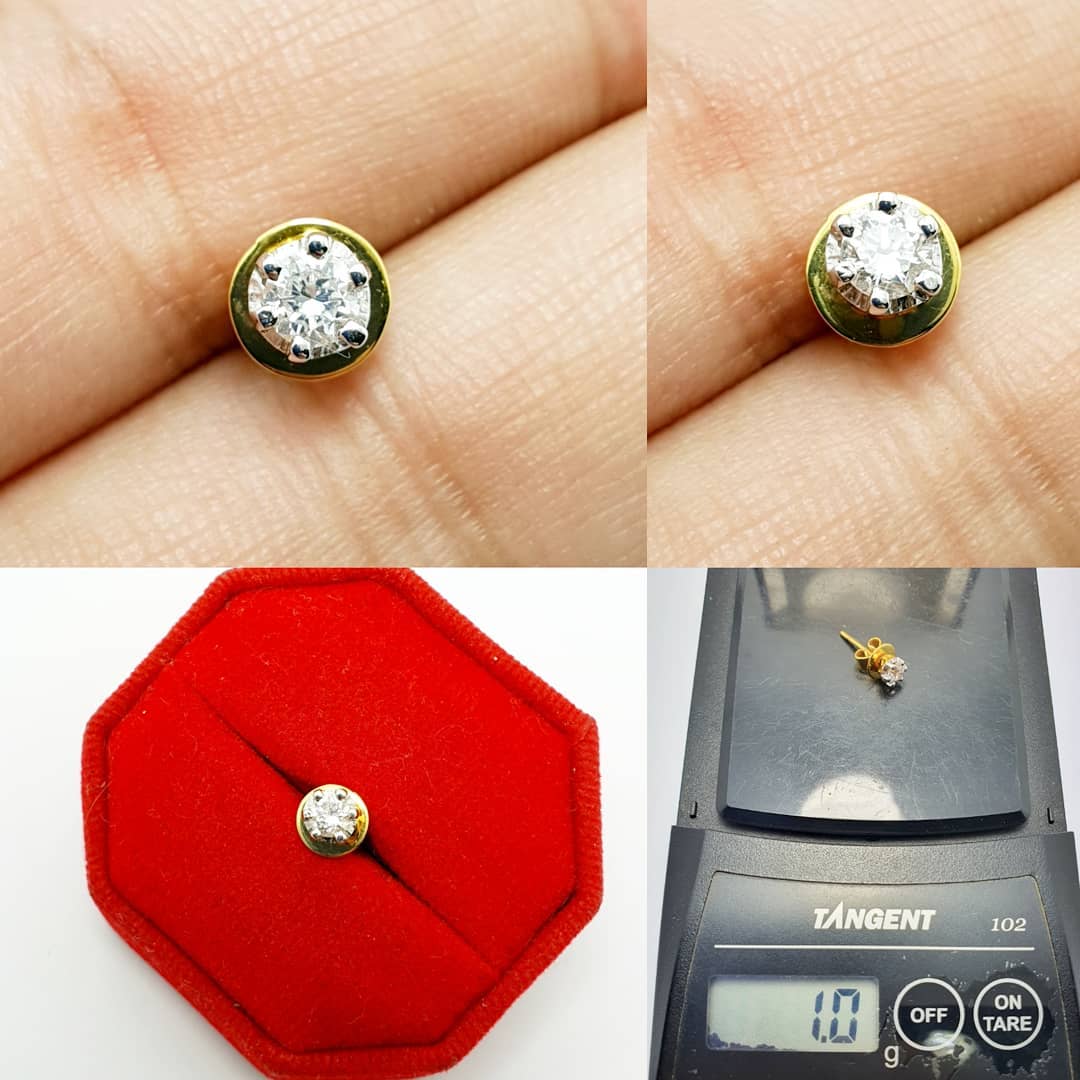 ต่างหูทอง 18K ข้างเดียว ประดับเพชรเกสร 0.25ct 1 เม็ด น้ำประมาณ 95(I) VS1 ไฟไม่เต็ม น้ำหนัก 1 กรัม ราคา 7290 บาท
สนใจสั่งซื้อ Inbox มาได้เลยค่ะ หรือ
ไลน์ : zoey_m27
 โทร 📞 : 0633153898