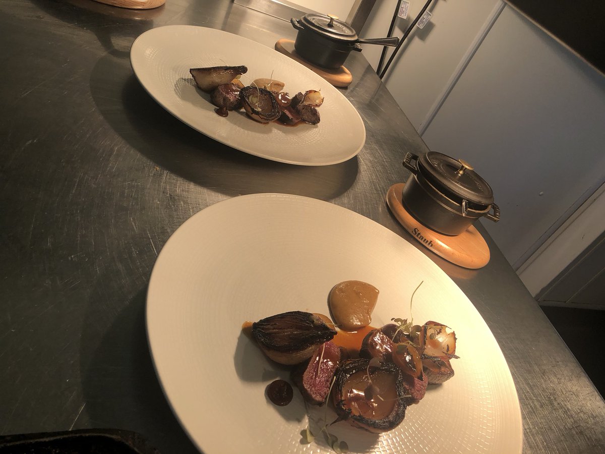 Autumn 🍂 is well and truly here, my favourite time of year. Some new dishes leaving the pass #Hospitality #cheflife <a href="/MichelinGuideUK/">The MICHELIN Guide</a> #aarosette @hendrikthechef #publife #pushon