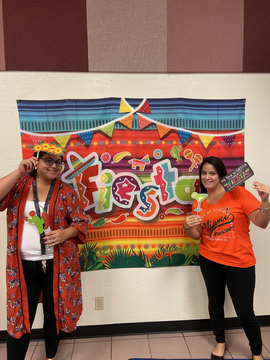 IBPeskoeK8's tweet photo. Having a great time at our Hispanic Heritage luncheon and celebration! @MDCPS #peskoek-8 #bearnation https://t.co/fgMvHACU8y