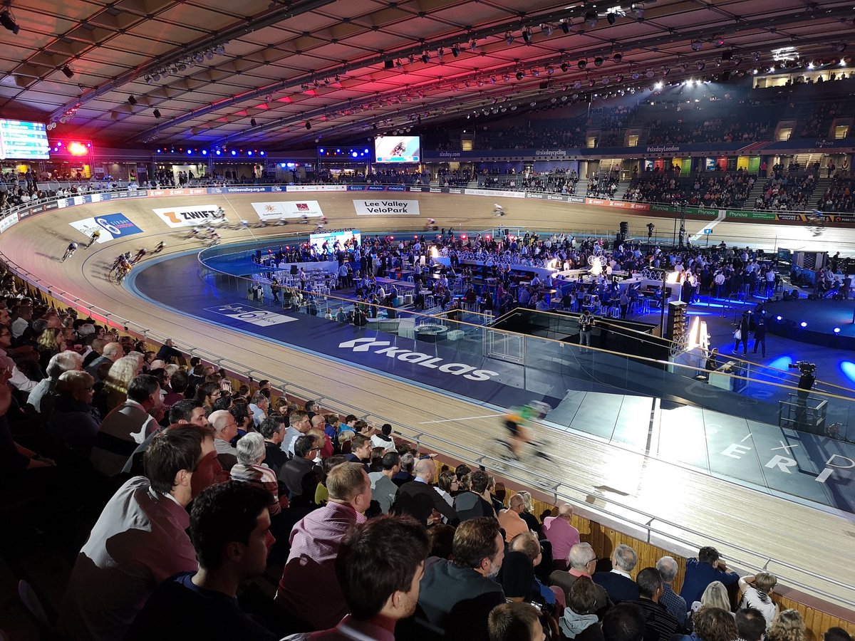 timwhyman's tweet photo. Fantastic evening with @stockwool at the @thevelodrome watching the @sixdaycycling, great company, great event, great cycling. Supreme athletes. https://t.co/IMA9Gldly2