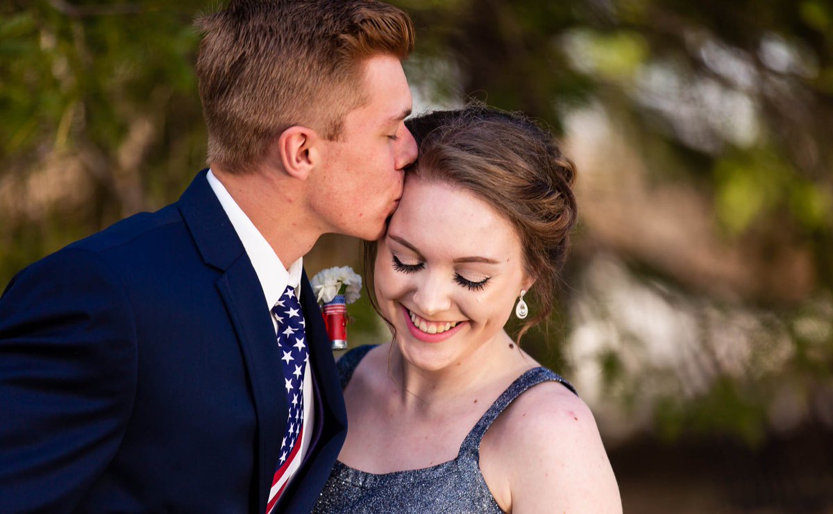 Young love. *sigh* 💕😍💕 #younglove #promdress #seniorphotographer #seniorphotography #engagementphotographer #promphotographer #militaryphotography #militarylife #wickedgoodlife #mouseislandcreatives #weddingphotography #couplesportrait #portraitphotography