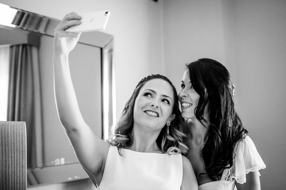 GayWedGuide's tweet photo. Fancy a Spanish elopement? Carolina Carzorla Gavin, of @vamosdebodorrio wedding planners talks us through the traditions and laws surrounding Spanish weddings, and how she helps couples veer away from convention. https://t.co/ClZTkF0Pwf https://t.co/pp7lhLQSKh