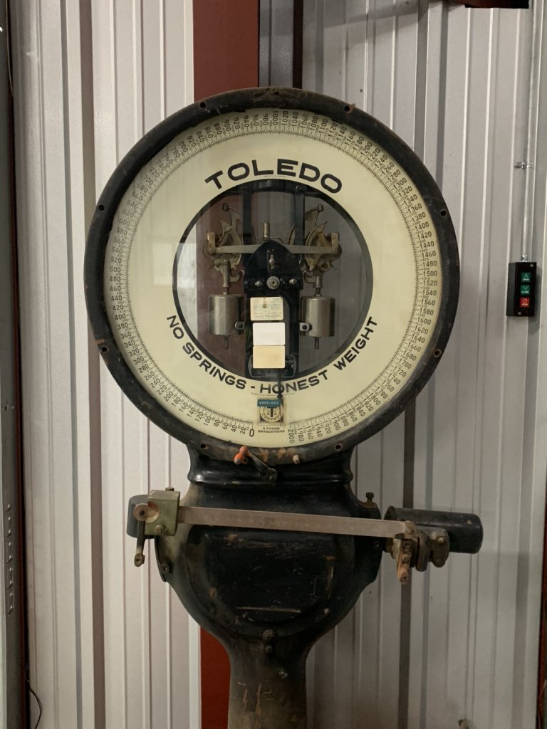 EverweighScales's tweet photo. Restoring Mettler Toledo, old dial scales are pretty cool! @MettlerToledo https://t.co/Mj0rEjmkiP